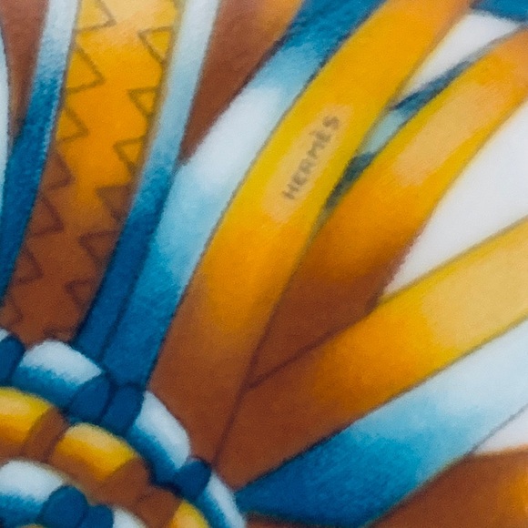 Hermes Vintage Cocarde de Soie Salad Plates Set/3 - Picture 8 of 9